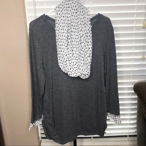 Blouse w/matching scarf